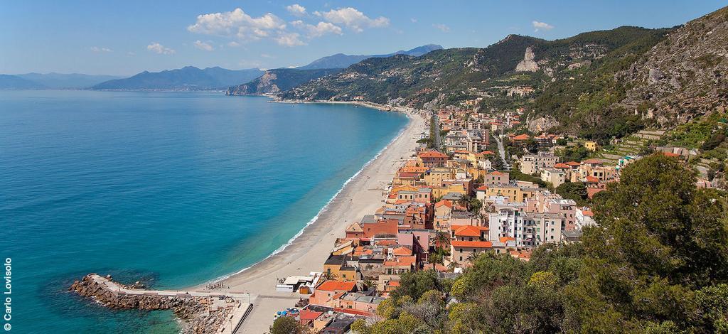Le 3B - Finalpia Apartment Finale Ligure Exterior photo